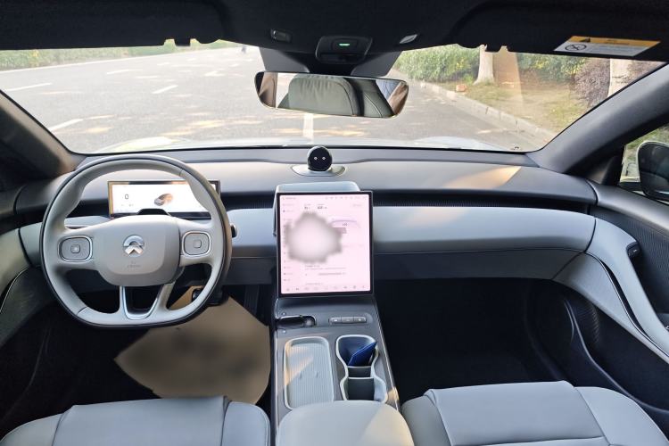 Used Nio ET5T 2024 75kWh Touring Interior 7