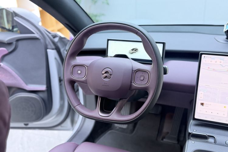 Used Nio ET5T 2024 75kWh Touring Interior 7
