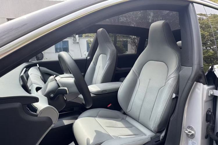 Used Nio ET5T 2024 75kWh Touring Interior 8