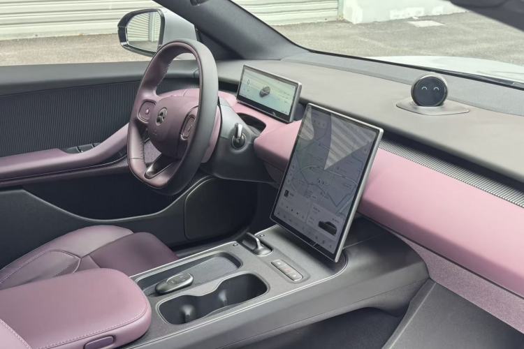 Used Nio ET5T 2024 75kWh Touring Interior 9