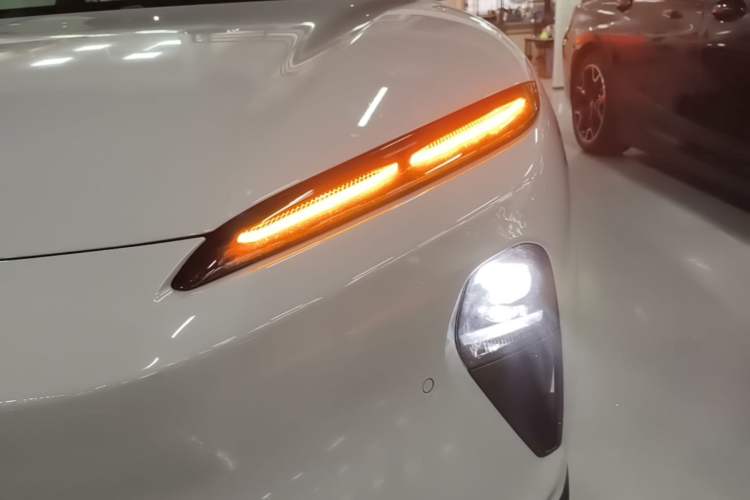 Used Nio ET5T 2024 75kWh Touring Left Front Headlight