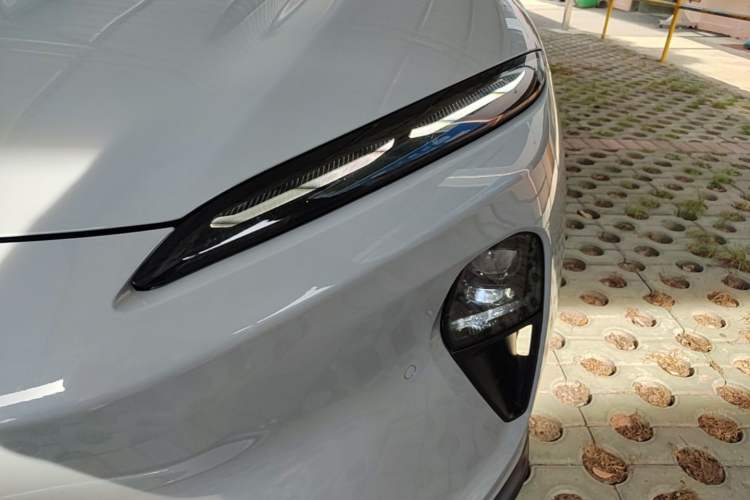 Used Nio ET5T 2024 75kWh Touring Left Front Headlight