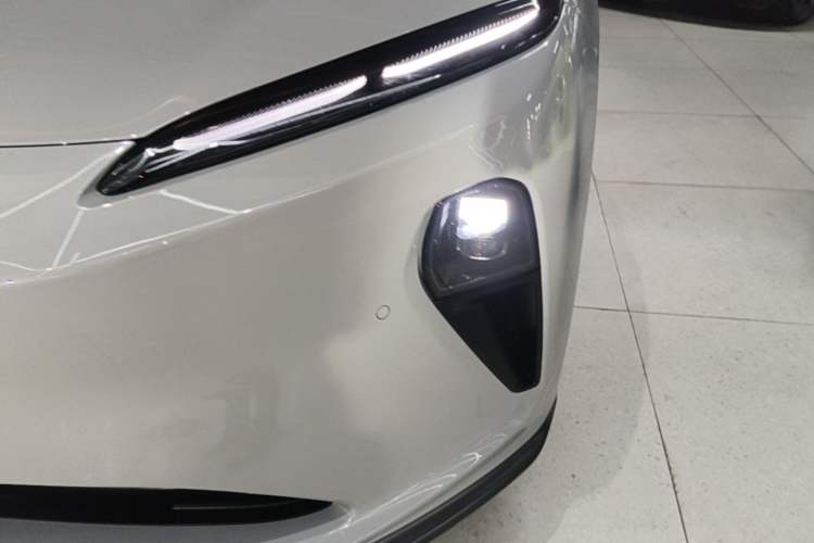 Used Nio ET5T 2024 75kWh Touring Left Front Headlight