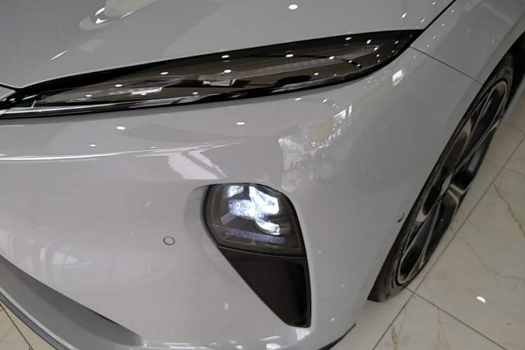 Used Nio ET5T 2024 75kWh Touring Left Front Headlight