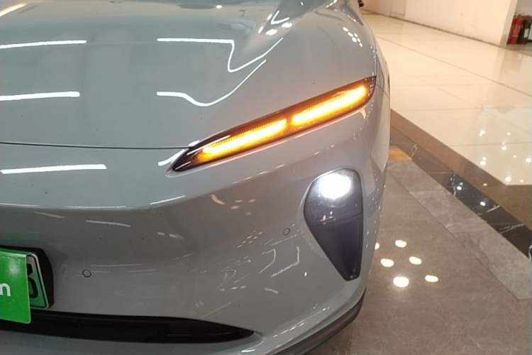 Used Nio ET5T 2024 75kWh Touring Left Front Headlight