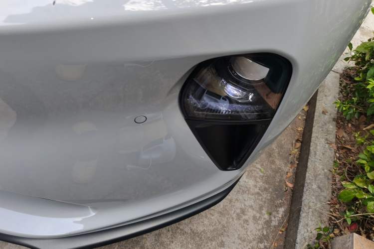 Used Nio ET5T 2024 75kWh Touring Left Front Headlight