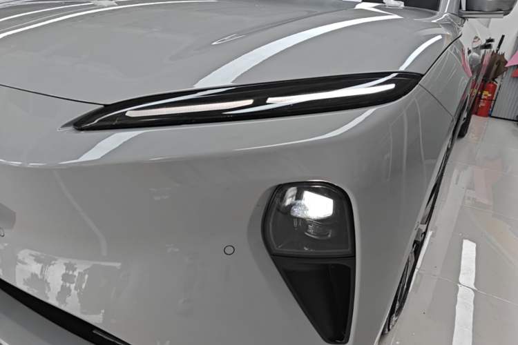 Used Nio ET5T 2024 75kWh Touring Left Front Headlight
