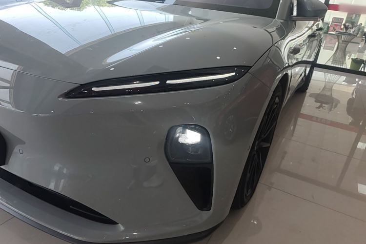 Used Nio ET5T 2024 75kWh Touring Left Front Headlight