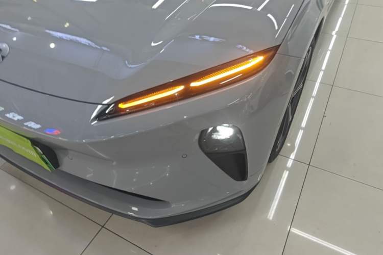 Used Nio ET5T 2024 75kWh Touring Left Front Headlight