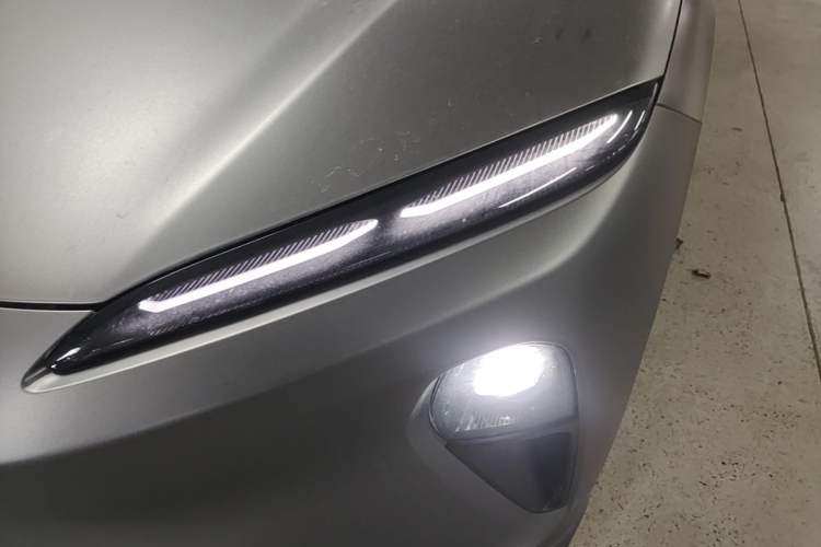 Used Nio ET5T 2024 75kWh Touring Left Front Headlight