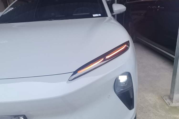 Used Nio ET5T 2024 75kWh Touring Left Front Headlight