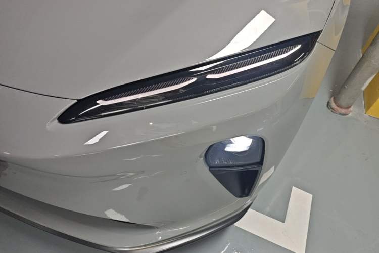 Used Nio ET5T 2024 75kWh Touring Left Front Headlight