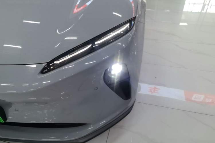 Used Nio ET5T 2024 75kWh Touring Left Front Headlight
