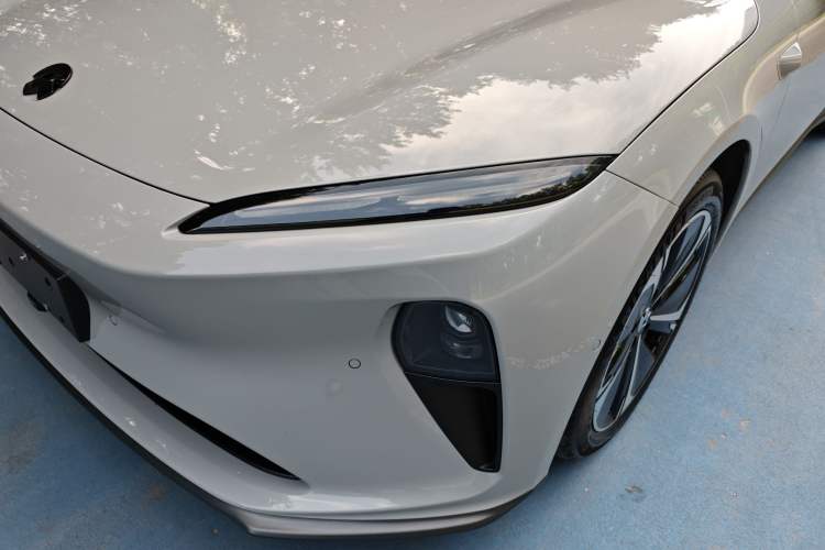 Used Nio ET5T 2024 75kWh Touring Left Front Headlight
