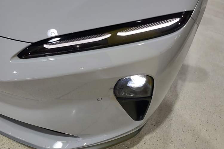 Used Nio ET5T 2024 75kWh Touring Left Front Headlight