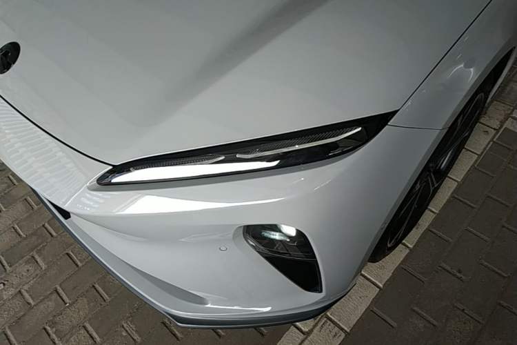 Used Nio ET5T 2024 75kWh Touring Left Front Headlight