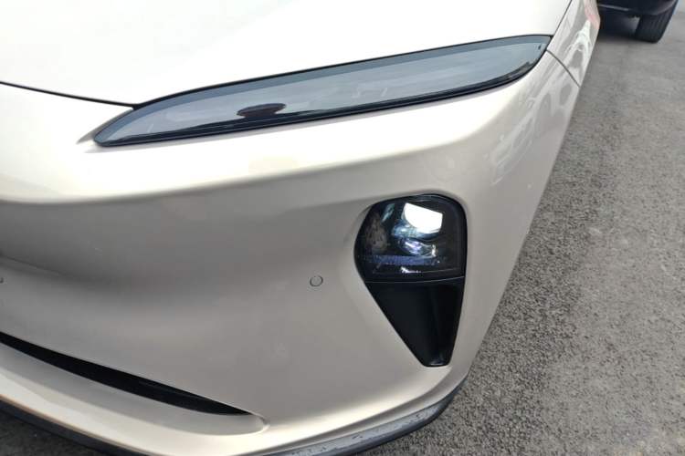 Used Nio ET5T 2024 75kWh Touring Left Front Headlight