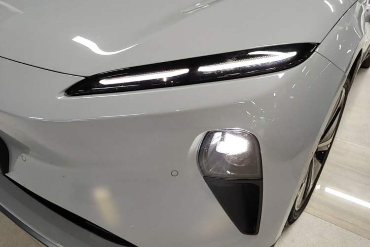 Used Nio ET5T 2024 75kWh Touring Left Front Headlight