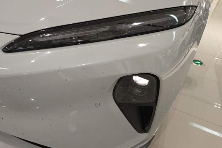 Used Nio ET5T 2024 75kWh Touring Left Front Headlight