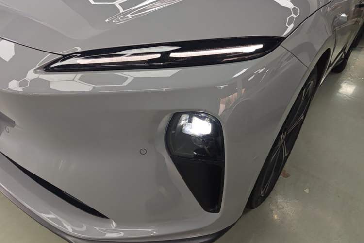 Used Nio ET5T 2024 75kWh Touring Left Front Headlight