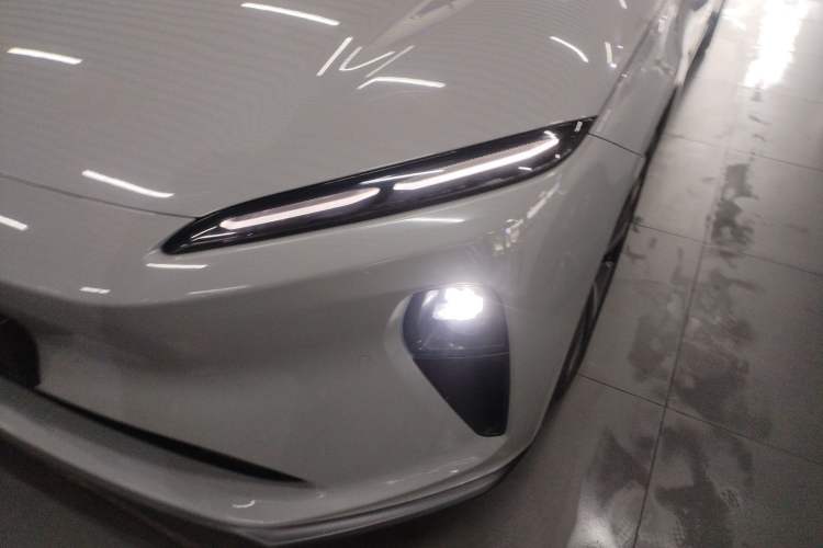 Used Nio ET5T 2024 75kWh Touring Left Front Headlight