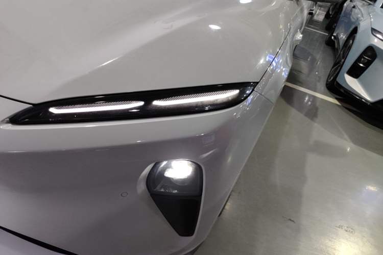 Used Nio ET5T 2024 75kWh Touring Left Front Headlight