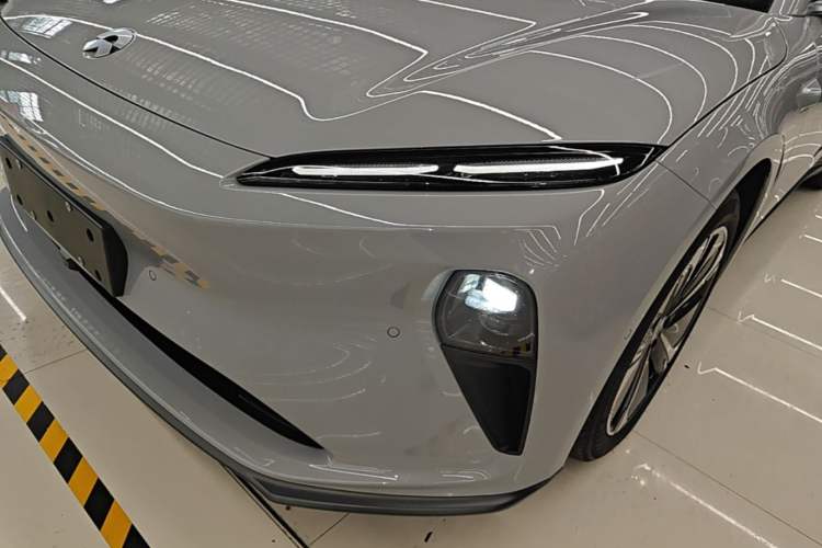 Used Nio ET5T 2024 75kWh Touring Left Front Headlight
