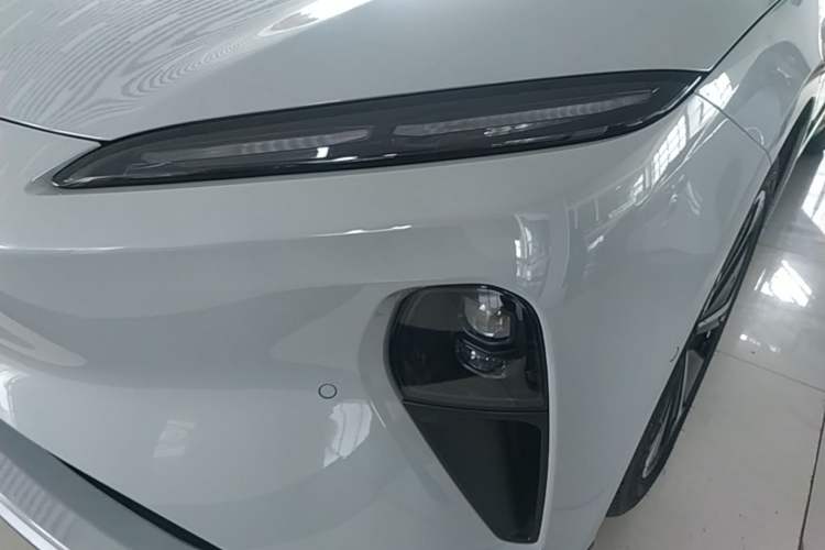 Used Nio ET5T 2024 75kWh Touring Left Front Headlight