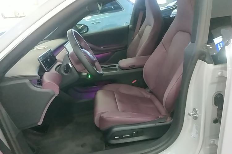 Used Nio ET5T 2024 75kWh Touring Left Front Seat