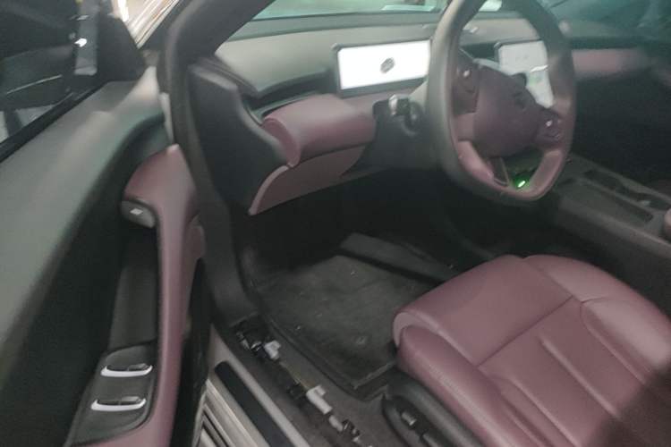 Used Nio ET5T 2024 75kWh Touring Left Front Seat