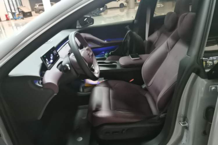 Used Nio ET5T 2024 75kWh Touring Left Front Seat