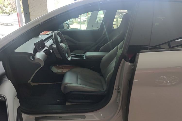 Used Nio ET5T 2024 75kWh Touring Left Front Seat