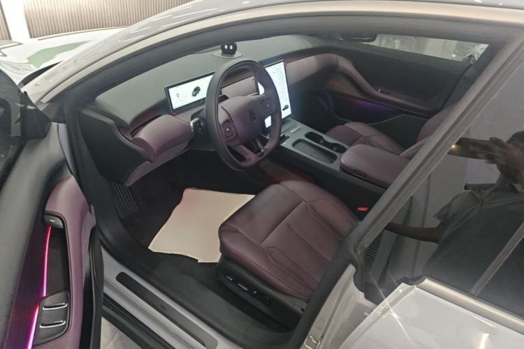 Used Nio ET5T 2024 75kWh Touring Left Front Seat