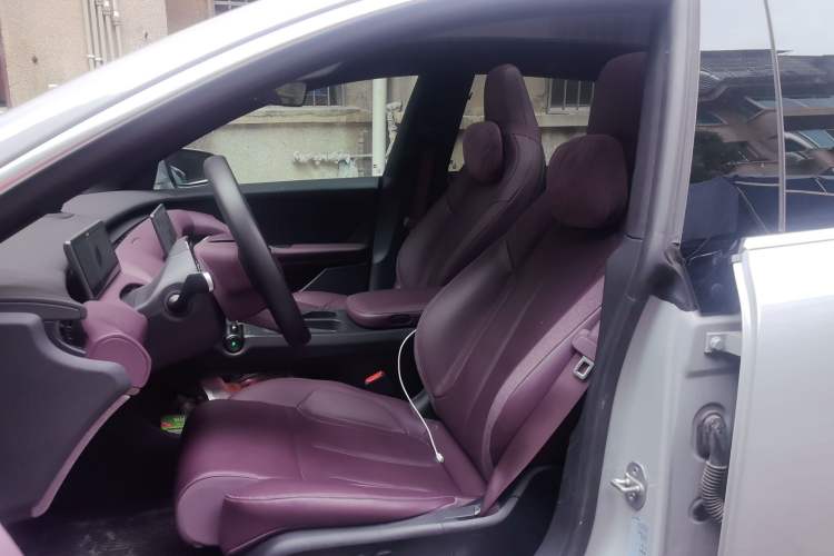 Used Nio ET5T 2024 75kWh Touring Left Front Seat
