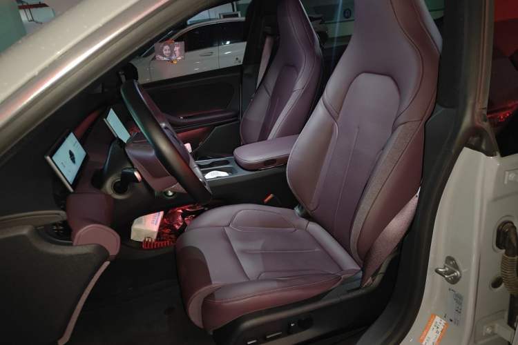 Used Nio ET5T 2024 75kWh Touring Left Front Seat