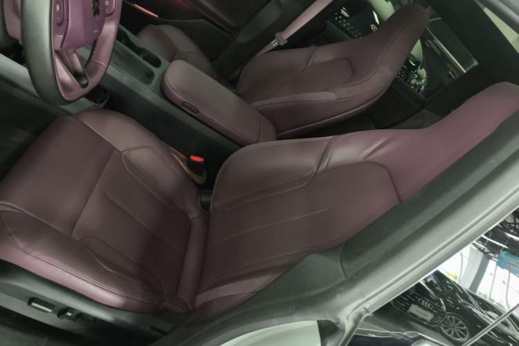 Used Nio ET5T 2024 75kWh Touring Left Front Seat