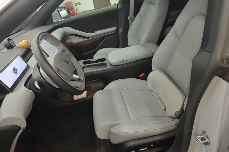 Used Nio ET5T 2024 75kWh Touring Left Front Seat