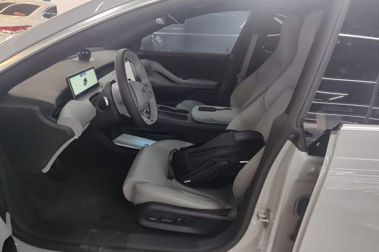 Used Nio ET5T 2024 75kWh Touring Left Front Seat