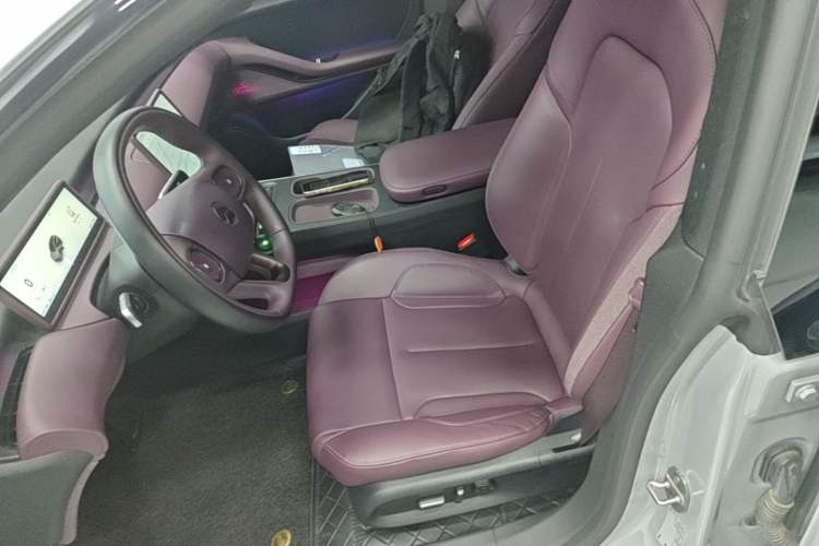 Used Nio ET5T 2024 100kWh Touring Left Front Seat
