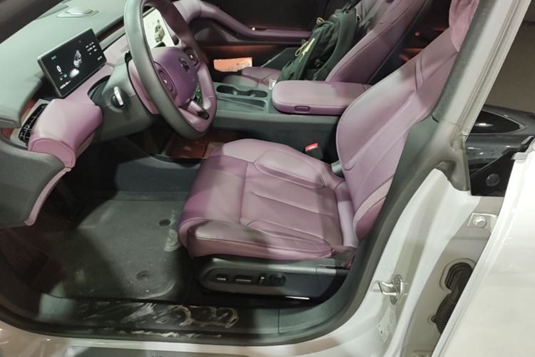 Used Nio ET5T 2024 75kWh Touring Left Front Seat