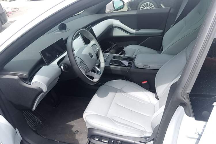 Used Nio ET5T 2024 75kWh Touring Left Front Seat
