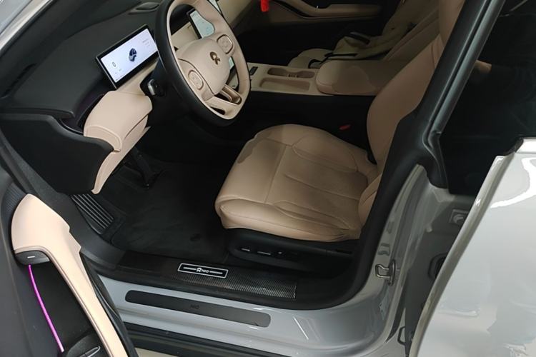 Used Nio ET5T 2024 75kWh Touring Left Front Seat