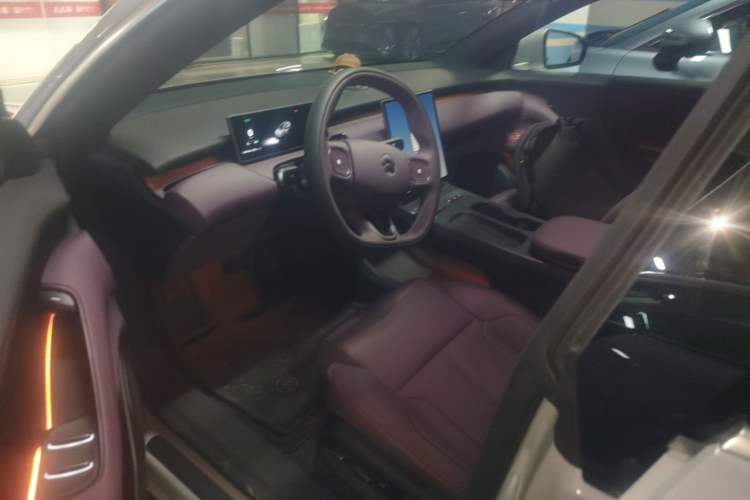 Used Nio ET5T 2024 75kWh Touring Left Front Seat