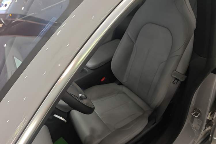 Used Nio ET5T 2024 75kWh Touring Left Front Seat