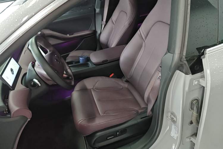 Used Nio ET5T 2024 75kWh Touring Left Front Seat