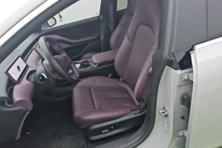 Used Nio ET5T 2024 75kWh Touring Left Front Seat
