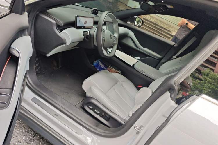 Used Nio ET5T 2024 75kWh Touring Left Front Seat