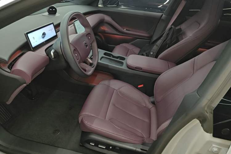 Used Nio ET5T 2024 75kWh Touring Left Front Seat