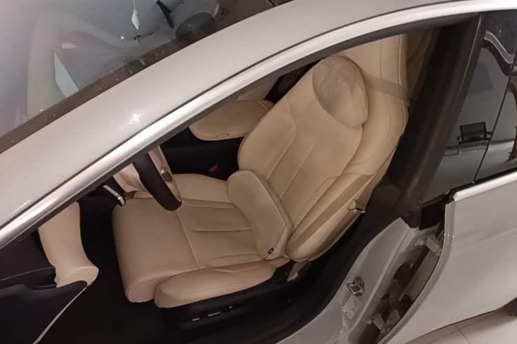 Used Nio ET5T 2024 75kWh Touring Left Front Seat