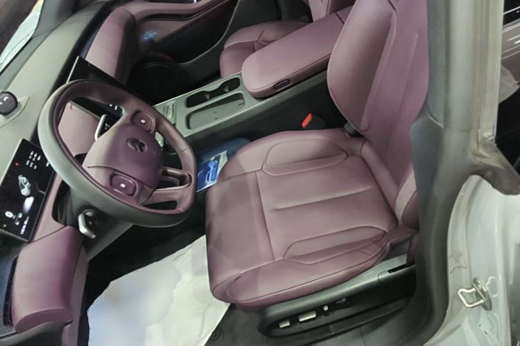 Used Nio ET5T 2024 75kWh Touring Left Front Seat